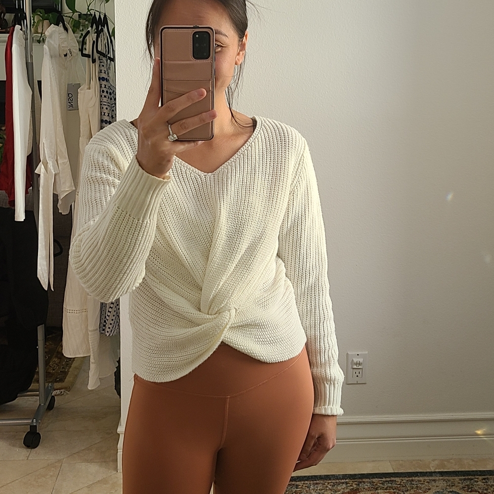 Twisted white knit sweater SAGE The Label size XS